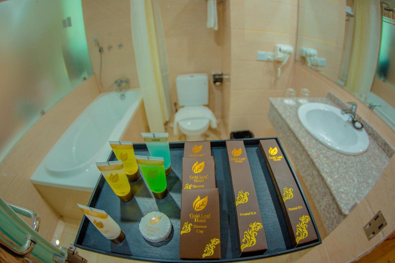 Gold Leaf Hotel Мандалей Екстериор снимка