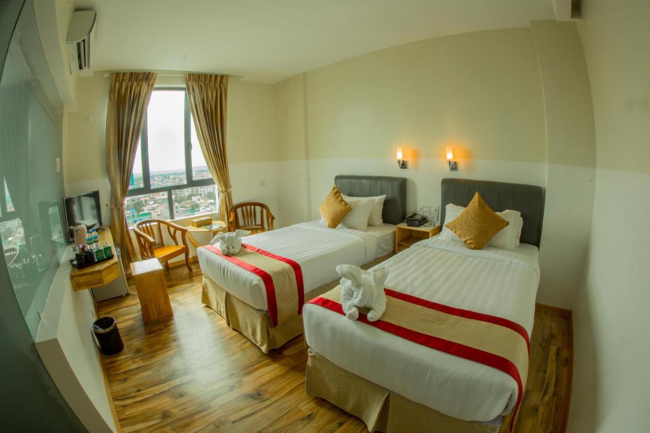 Gold Leaf Hotel Мандалей Екстериор снимка
